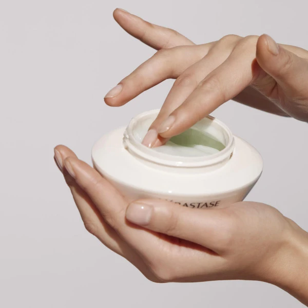 Masque Hydratant Spécifique Kérastase 200ML 7 Masque Hydratant Spécifique Kérastase 200ML - Image 5